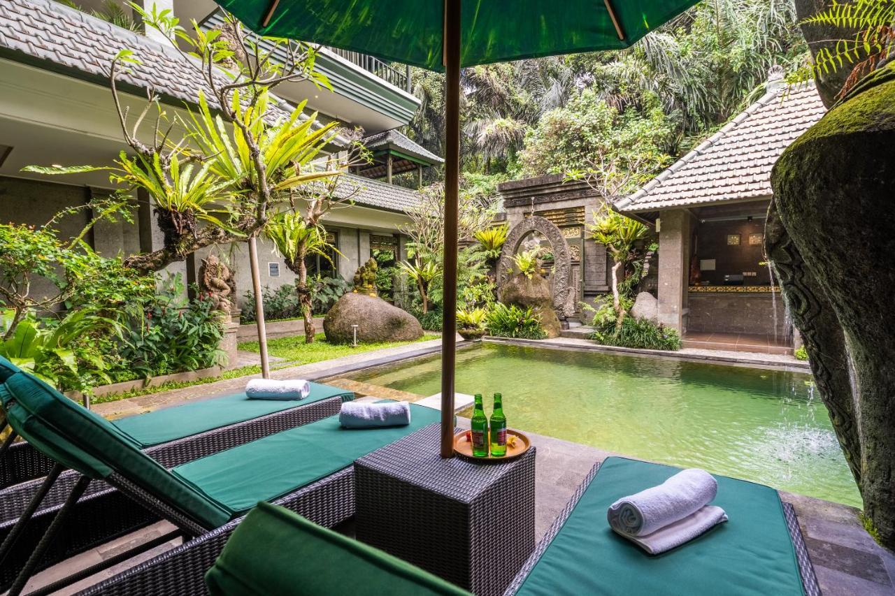 Hotel Huts Rock